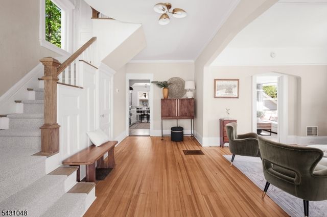 244 Walnut St, Westfield Town, NJ 07090