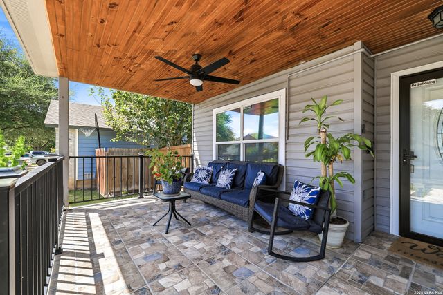 9911 KELTON DR, San Antonio, TX 78250