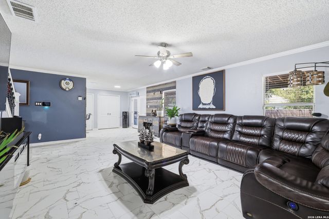 9911 KELTON DR, San Antonio, TX 78250