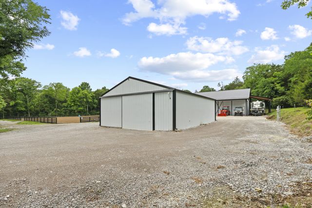 3084 Duplex Rd, Spring Hill, TN 37174