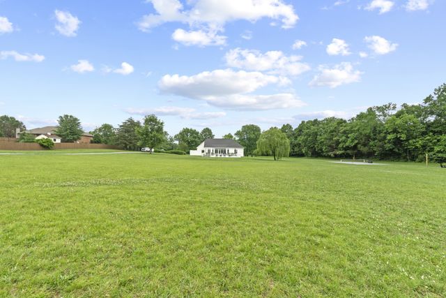 3084 Duplex Rd, Spring Hill, TN 37174