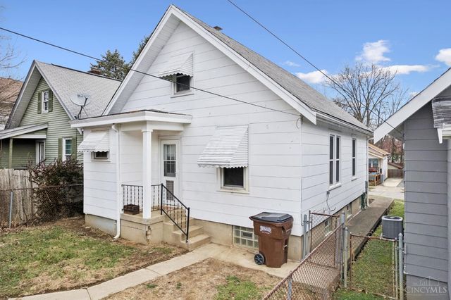 6715 Betts Avenue, North College Hill, OH 45239