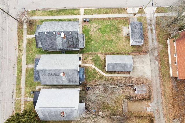 6715 Betts Avenue, North College Hill, OH 45239