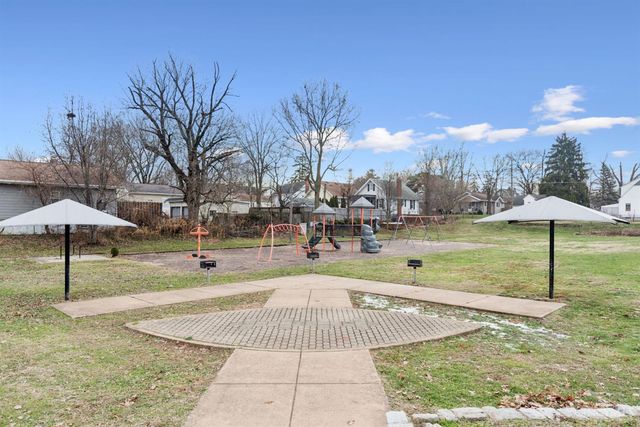 6715 Betts Avenue, North College Hill, OH 45239