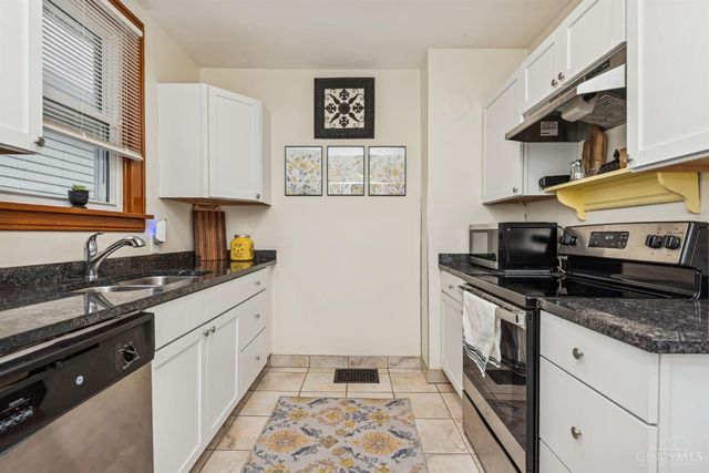 6715 Betts Avenue, North College Hill, OH 45239