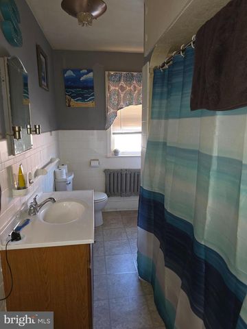 20 E MAIN ST, Middletown, PA 17057