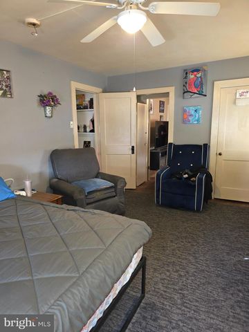 20 E MAIN ST, Middletown, PA 17057