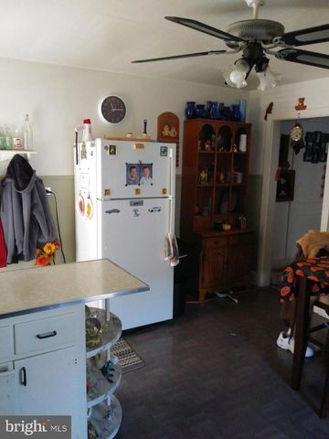 20 E MAIN ST, Middletown, PA 17057