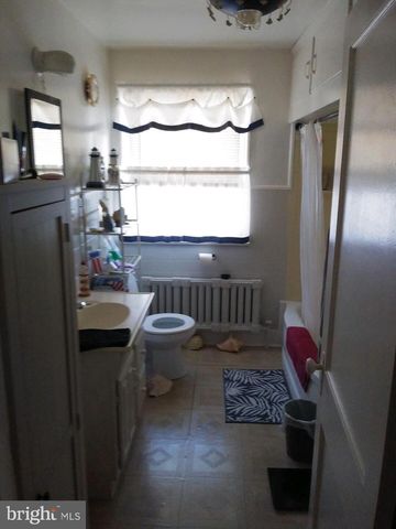 20 E MAIN ST, Middletown, PA 17057