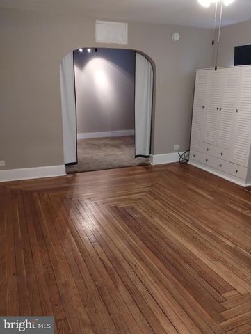 20 E MAIN ST, Middletown, PA 17057