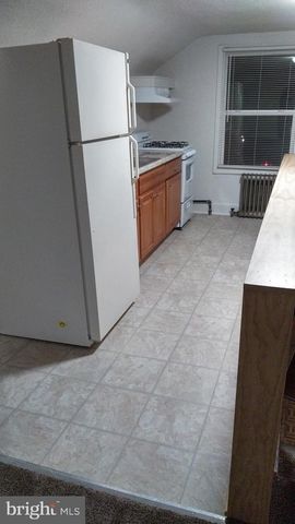 20 E MAIN ST, Middletown, PA 17057