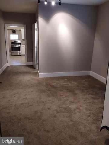 20 E MAIN ST, Middletown, PA 17057