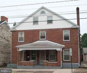 20 E MAIN ST, Middletown, PA 17057