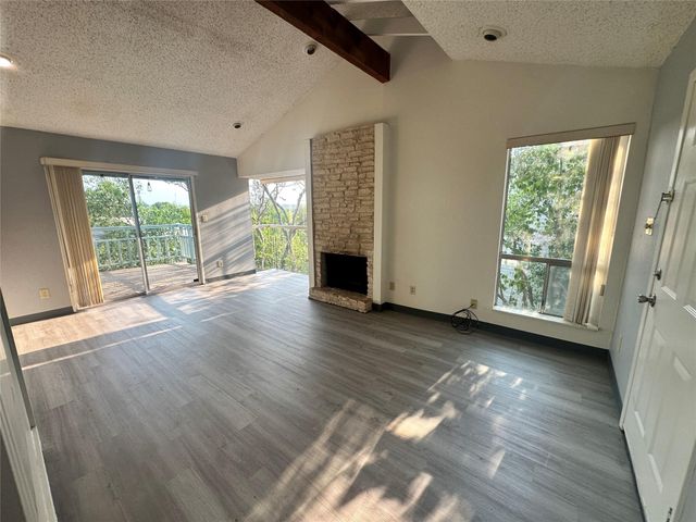 2206 Trailside DR 302, Austin, TX 78704