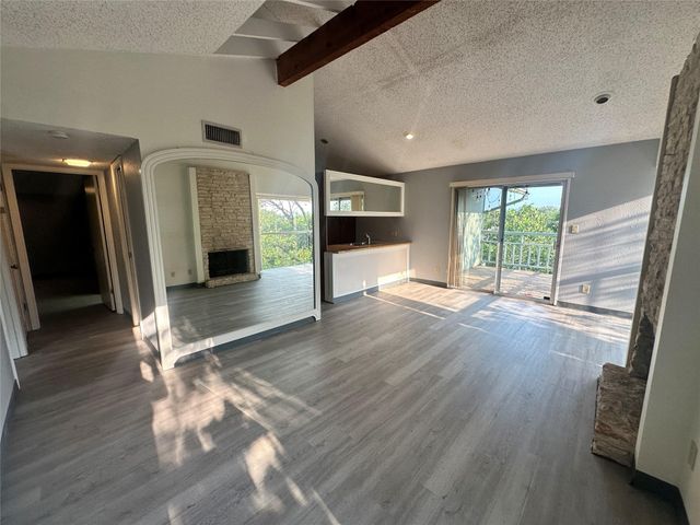2206 Trailside DR 302, Austin, TX 78704