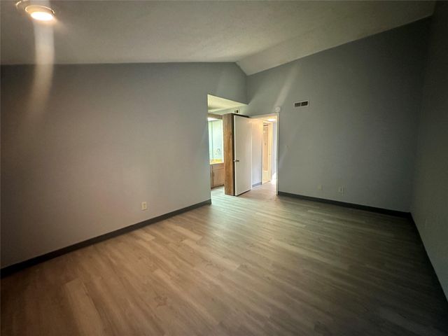 2206 Trailside DR 302, Austin, TX 78704