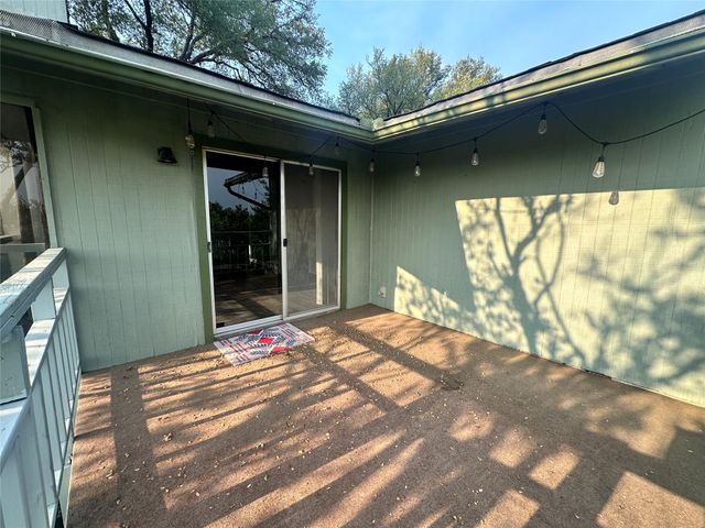 2206 Trailside DR 302, Austin, TX 78704