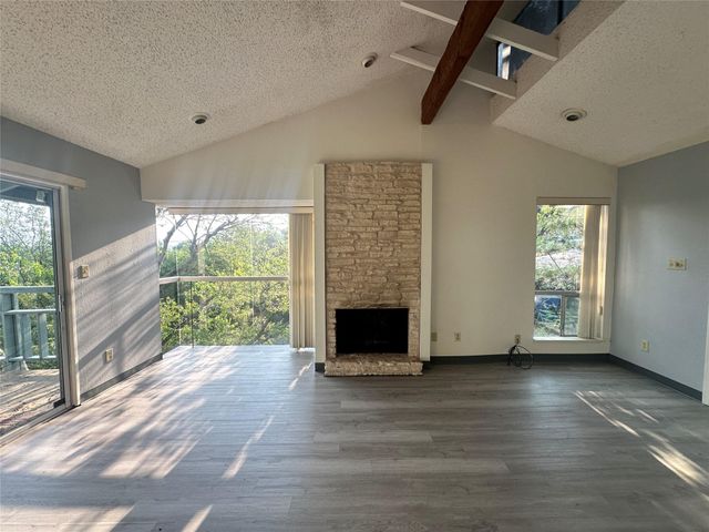 2206 Trailside DR 302, Austin, TX 78704