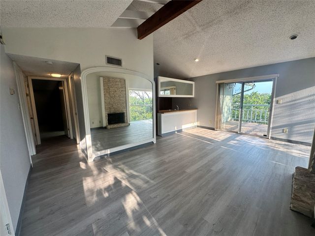 2206 Trailside DR 302, Austin, TX 78704