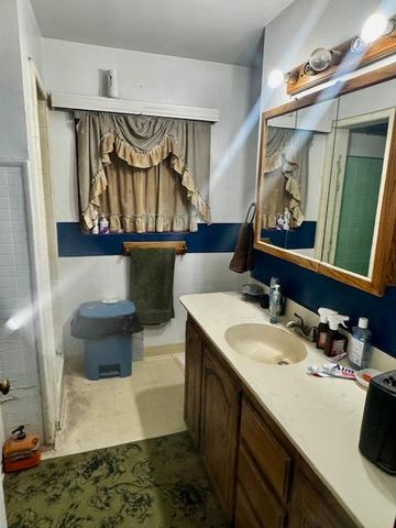 142 Camellia Way, Modesto, CA 95354