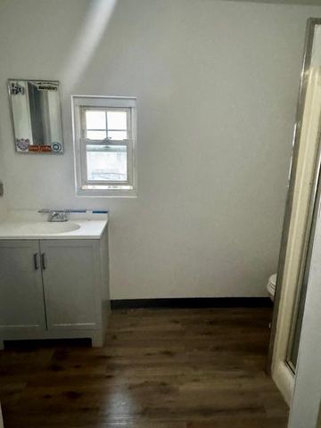 142 Camellia Way, Modesto, CA 95354