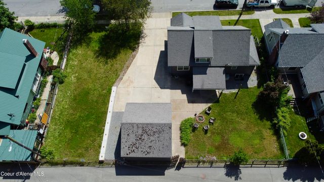 124 King St, Wallace, ID 83873