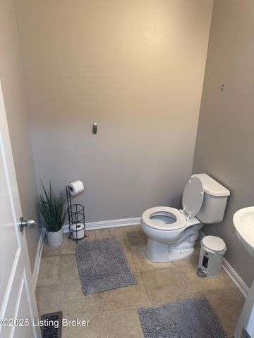 146 Bald Eagles Cir, Mt Washington, KY 40047