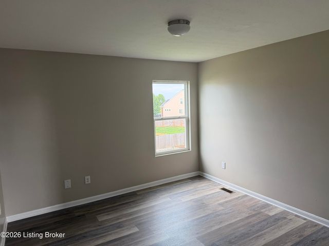 146 Bald Eagles Cir, Mt Washington, KY 40047