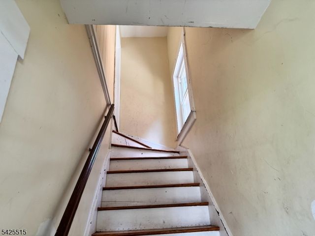 296 Woodside Ave, Newark City, NJ 07104