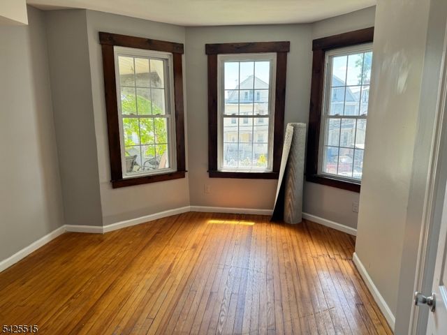 296 Woodside Ave, Newark City, NJ 07104
