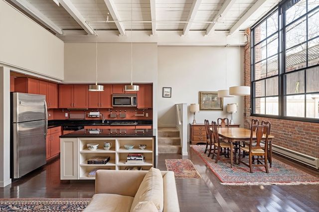 1 Aberdeen Way 102, Cambridge, MA 02138