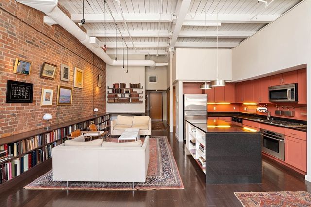 1 Aberdeen Way 102, Cambridge, MA 02138