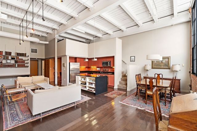 1 Aberdeen Way 102, Cambridge, MA 02138