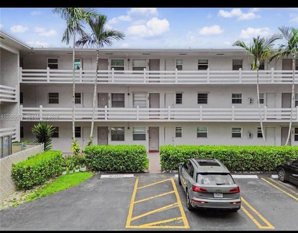 700 Layne Boulevard 306, Hallandale Beach, FL 33009