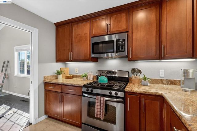 1223 Aberdeen Ave, Livermore, CA 94550