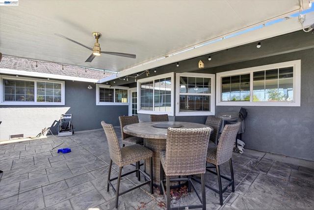 1223 Aberdeen Ave, Livermore, CA 94550