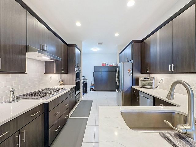 8665 E BRIDGEPORT BAY CIRCLE, Mount Dora, FL 32757