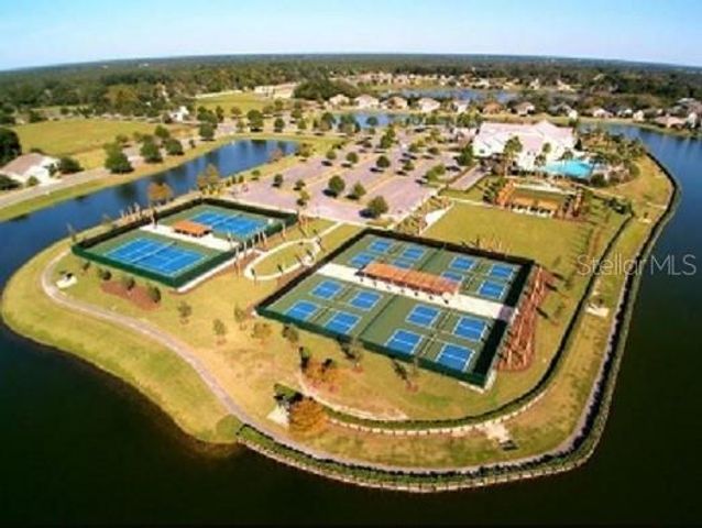8665 E BRIDGEPORT BAY CIRCLE, Mount Dora, FL 32757