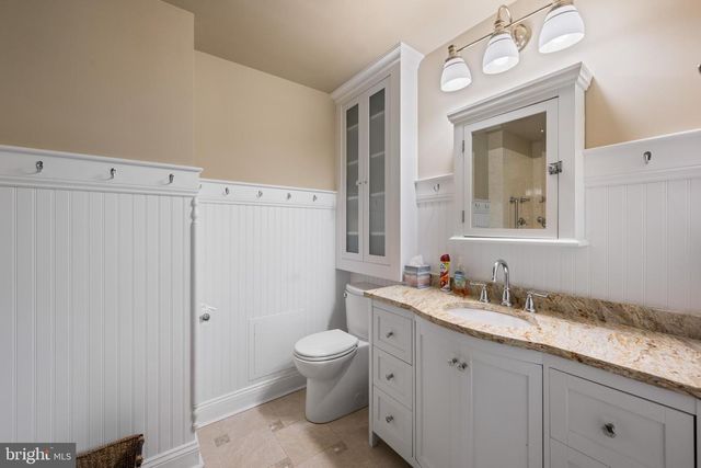 6 STONEHURST RD, Phoenix, MD 21131