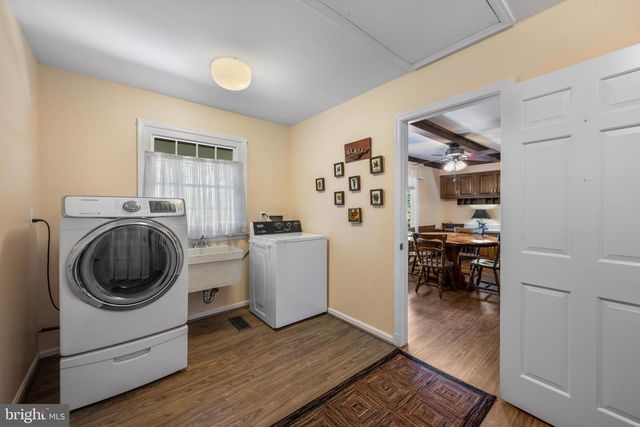 6 STONEHURST RD, Phoenix, MD 21131