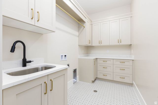 393 E SIDBURY RD, Washington, UT 84780