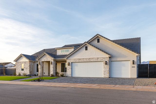 393 E SIDBURY RD, Washington, UT 84780