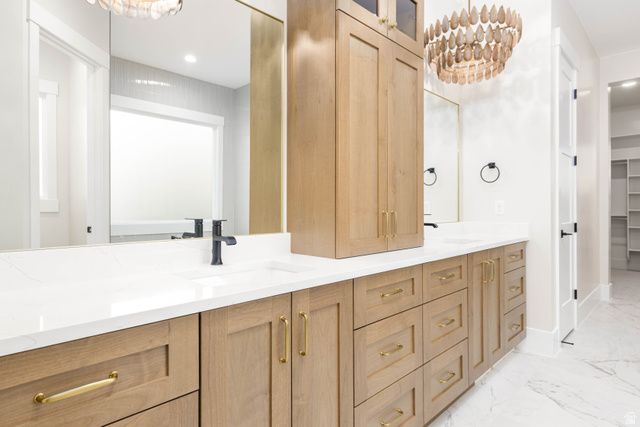 393 E SIDBURY RD, Washington, UT 84780