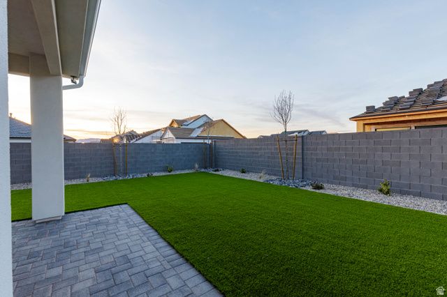 393 E SIDBURY RD, Washington, UT 84780