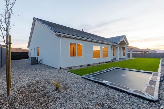 393 E SIDBURY RD, Washington, UT 84780