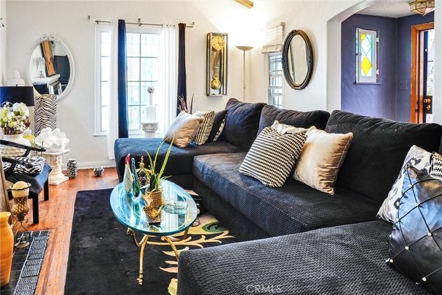 2028 W 84th, Los Angeles, CA 90047