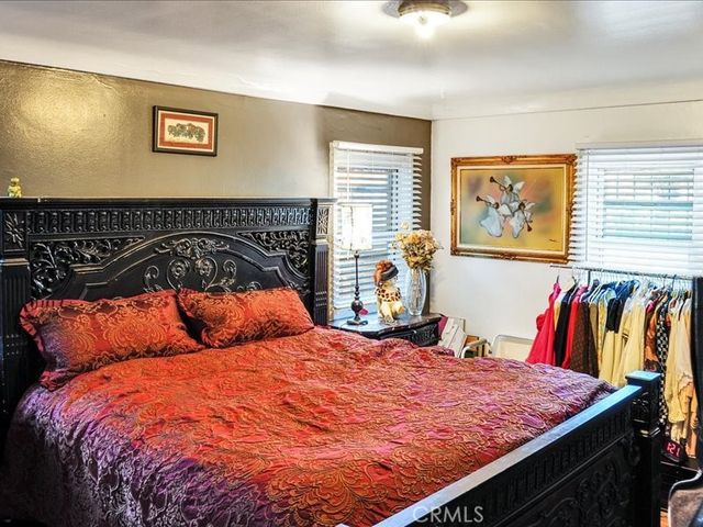 2028 W 84th, Los Angeles, CA 90047