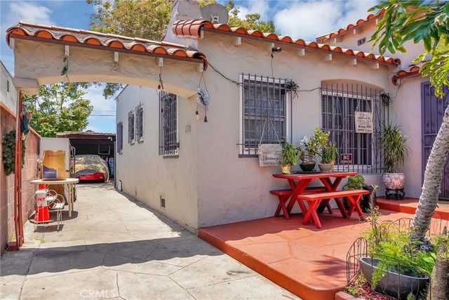 2028 W 84th, Los Angeles, CA 90047