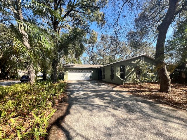 9715 HIDDEN OAKS CIRCLE, Tampa, FL 33612