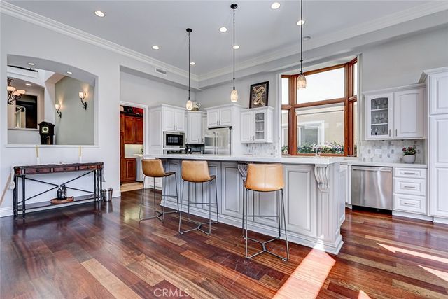 3404 N Poinsettia Avenue, Manhattan Beach, CA 90266